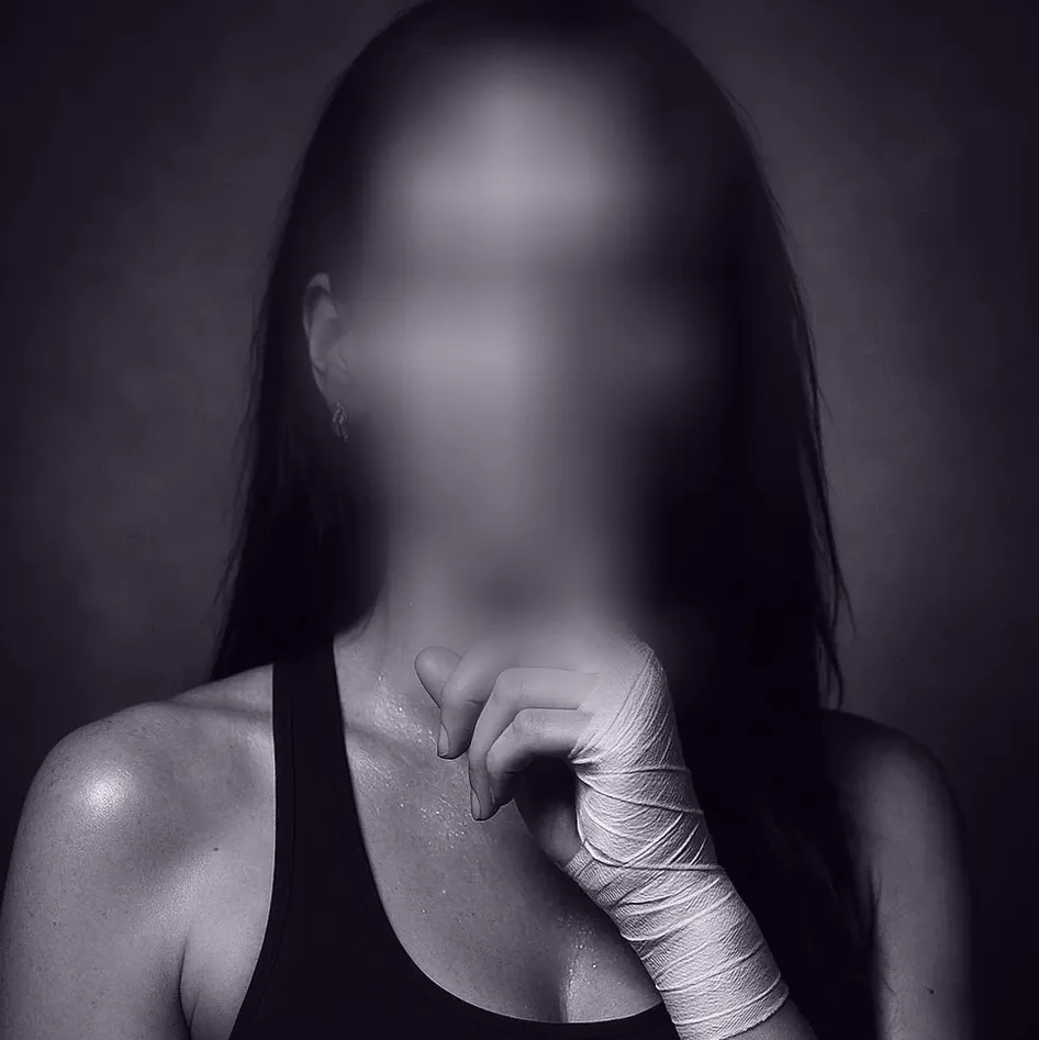 Aaliyah, 28