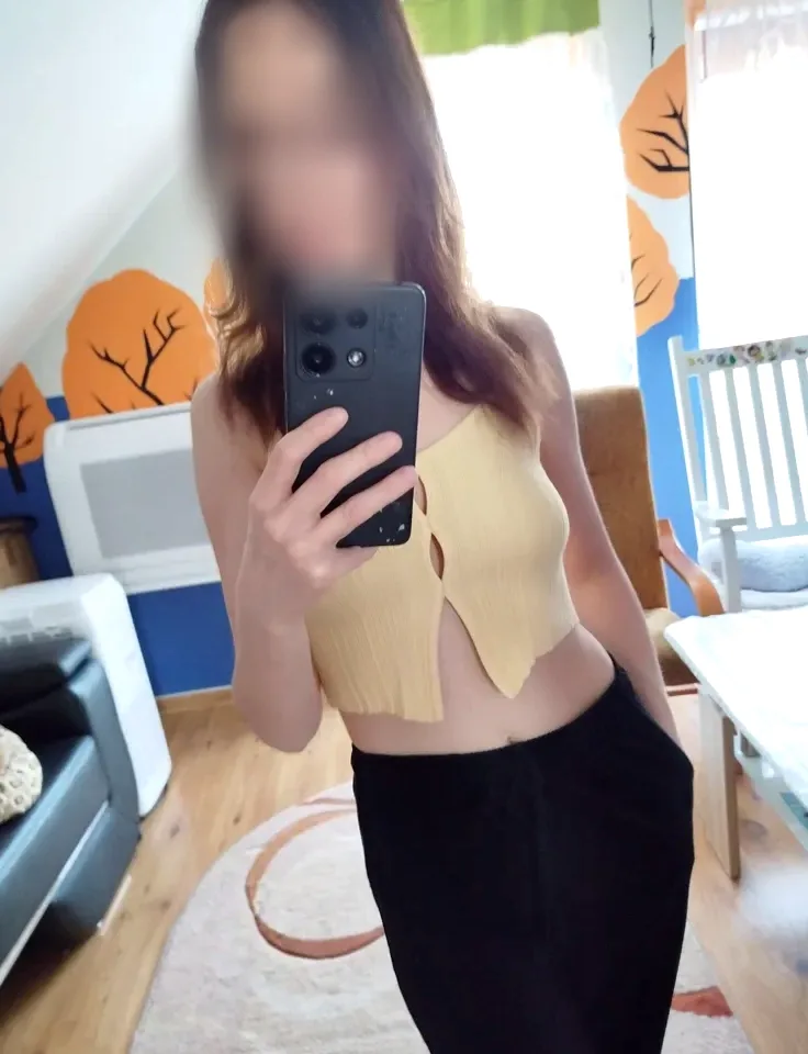 Eleri, 27