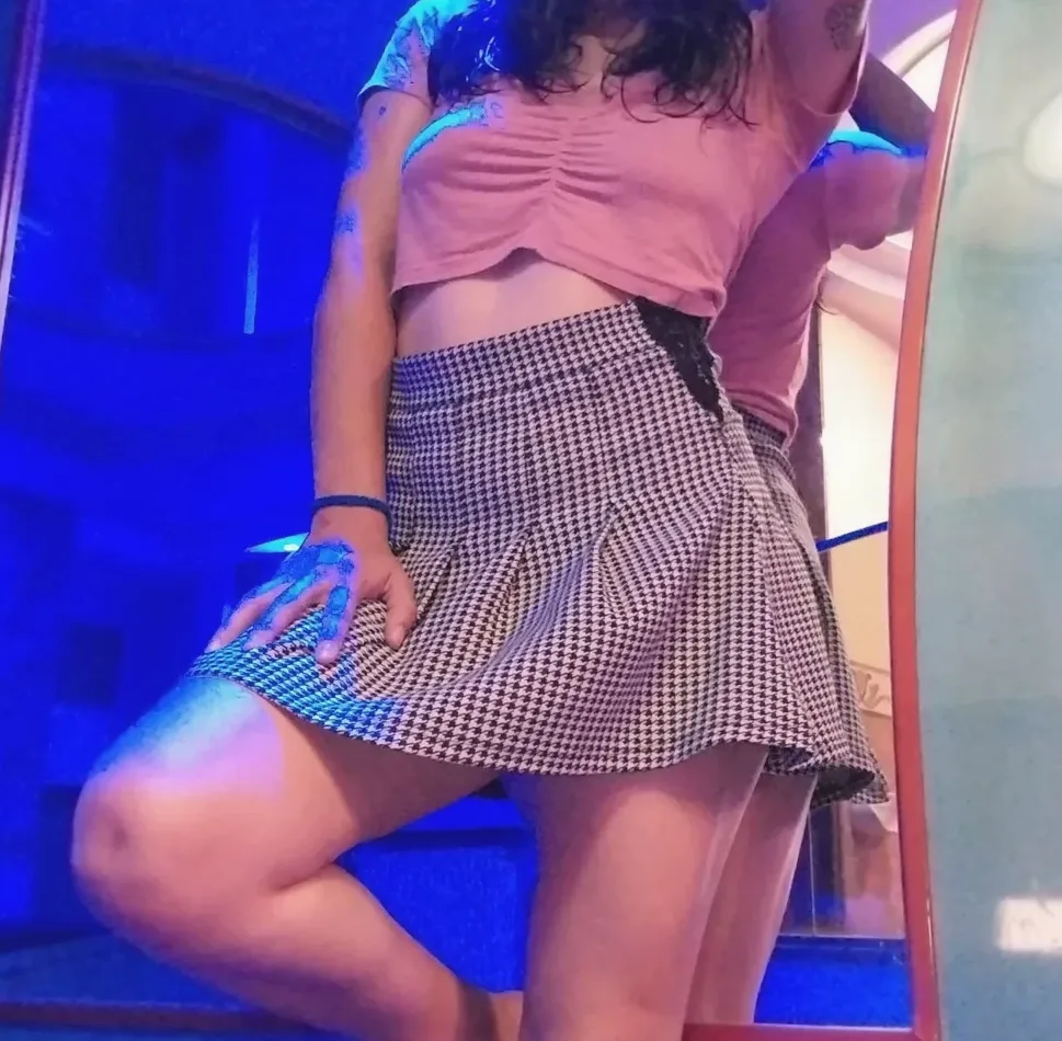 Maya, 35