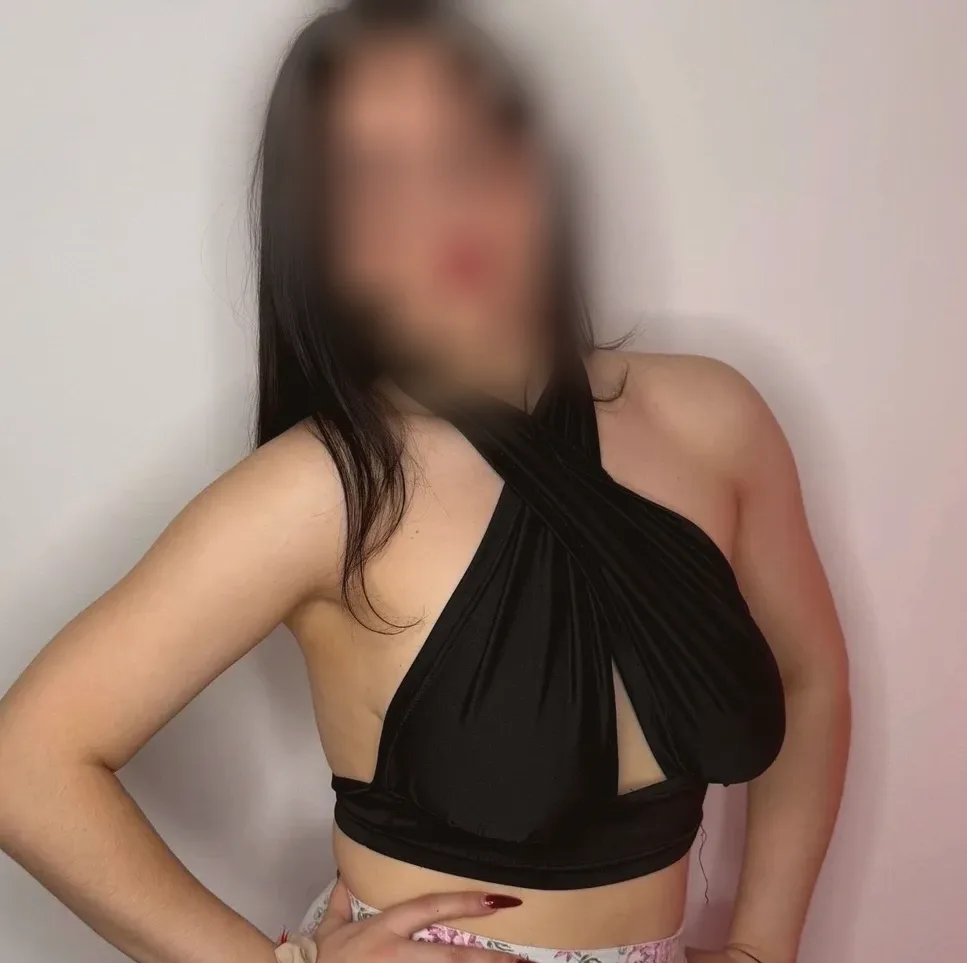 Mhairi, 20