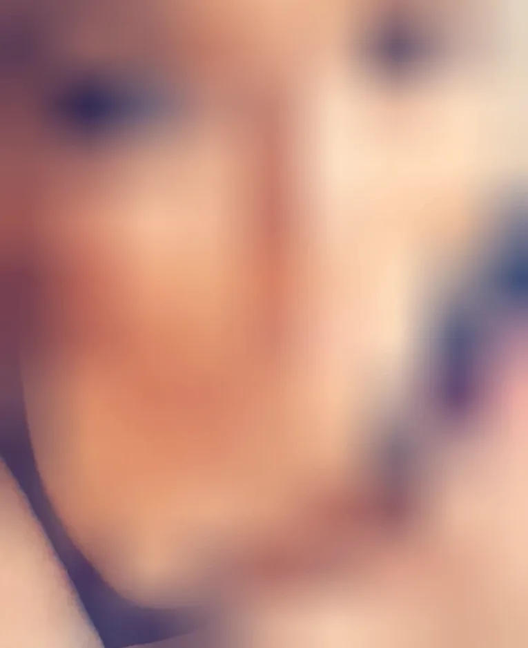 Nour, 37