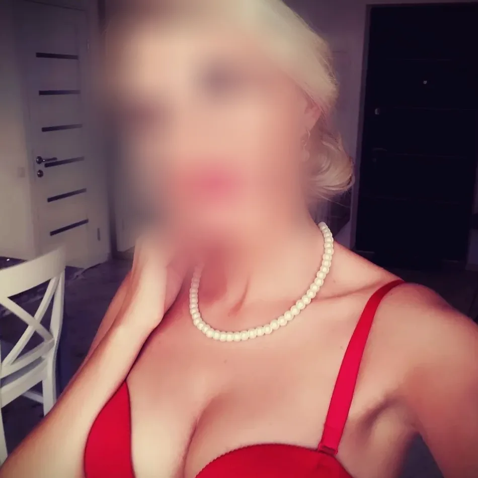 Reeta, 36