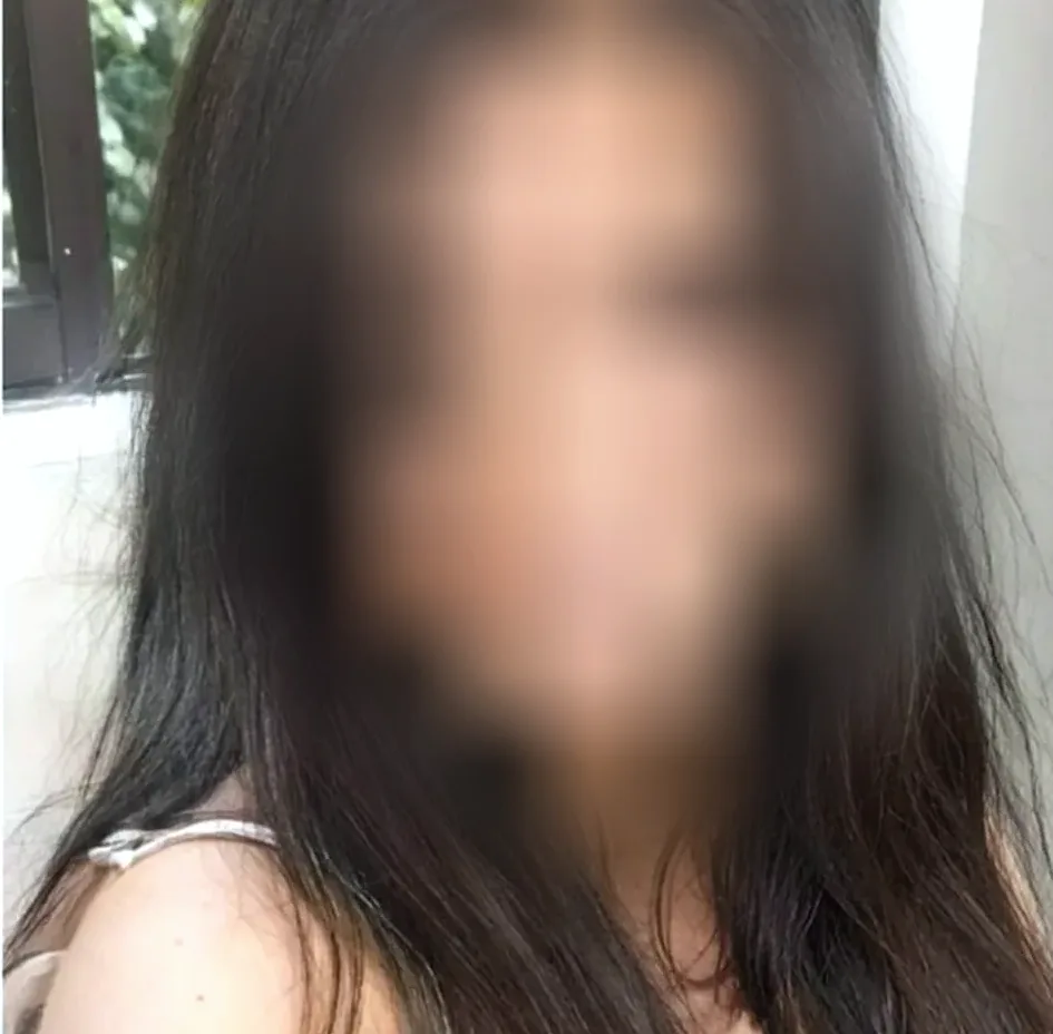 Sarah, 21